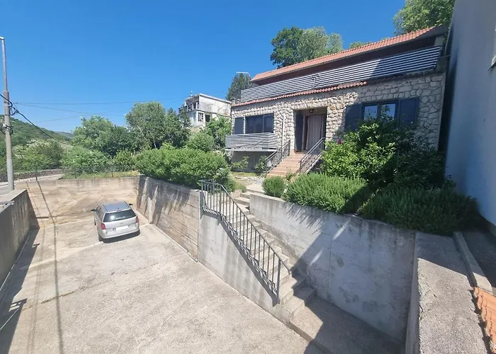 Apartment Karmen - With Terrace And Ac Novi Vinodolski