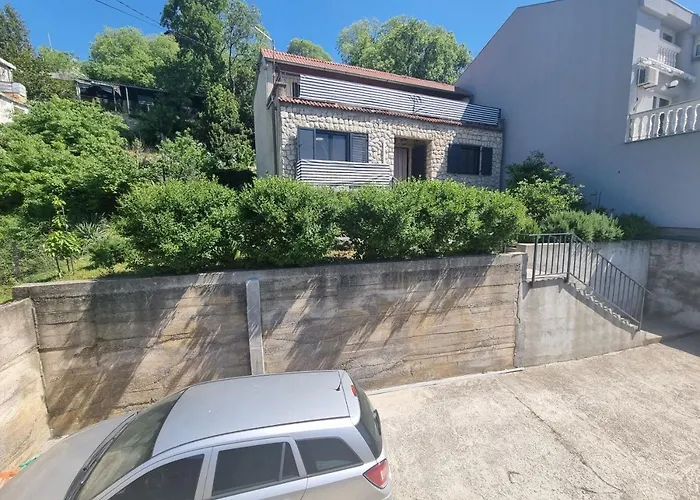 Karmen - With Terrace And Ac Apartment