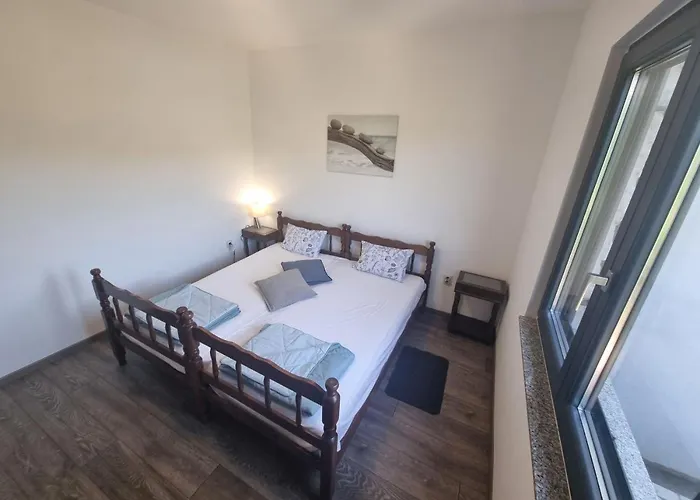 Apartment Karmen - With Terrace And Ac Novi Vinodolski