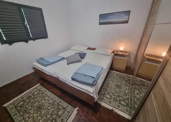 Apartment Karmen - With Terrace And Ac