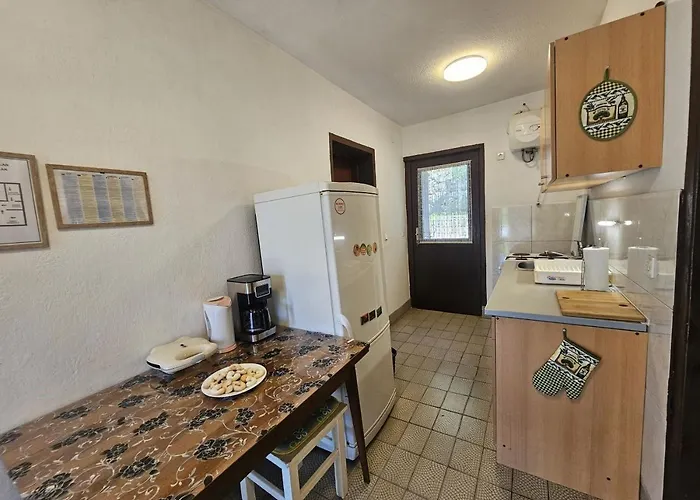 Karmen - With Terrace And Ac Apartment *