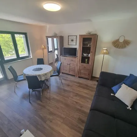 Karmen - With Terrace And Ac דירה