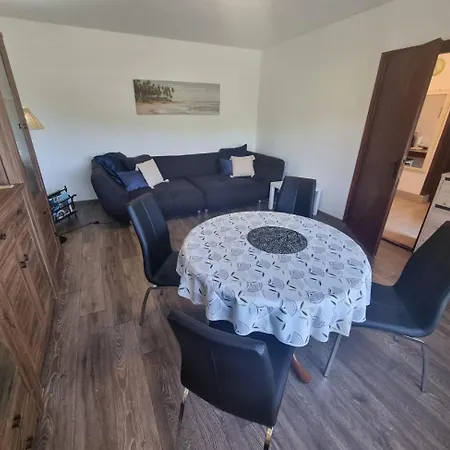 Karmen - With Terrace And Ac Apartment Novi Vinodolski